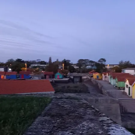 아파트 Un Pied A Terre Dans La Citadelle *